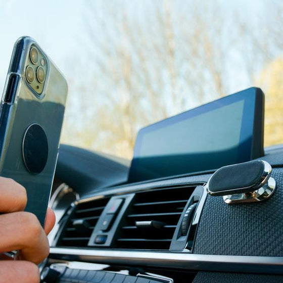 Handy Halterung passend für BMW 1-4 Serie Magnet – In Light CAR